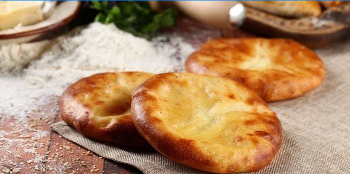 Khachapuri auf Georgisch