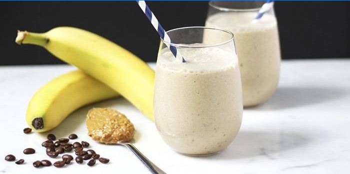 Bananen-Haferflocken-Smoothie