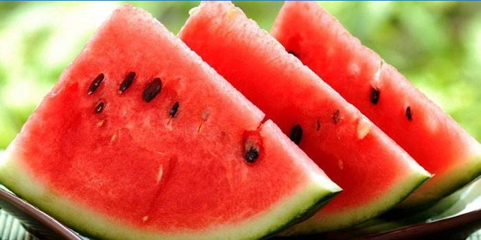 Drei Scheiben Wassermelone