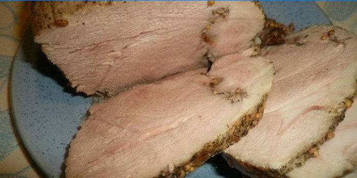 Gebackenes Schweinefleisch im Ärmel