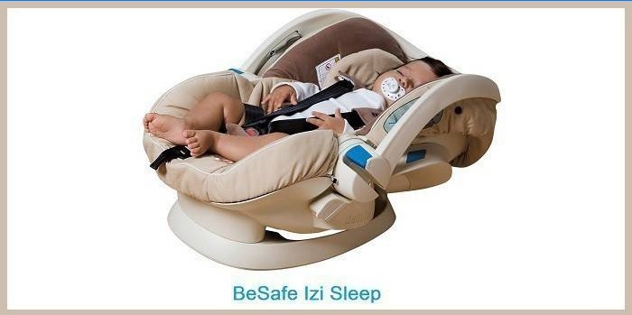 Baby schläft in einem BeSafe Izi Schlafautositz