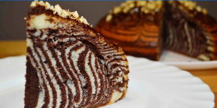 Saure Sahne-Zebra-Torte