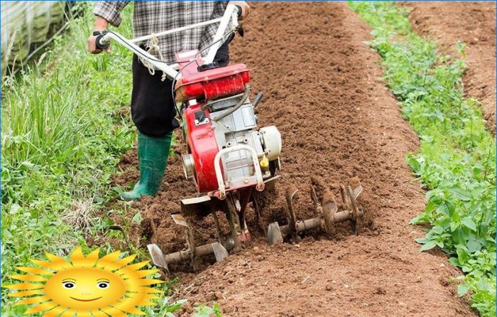 So wählen Sie einen handgeführten Traktor und Zubehörteile aus