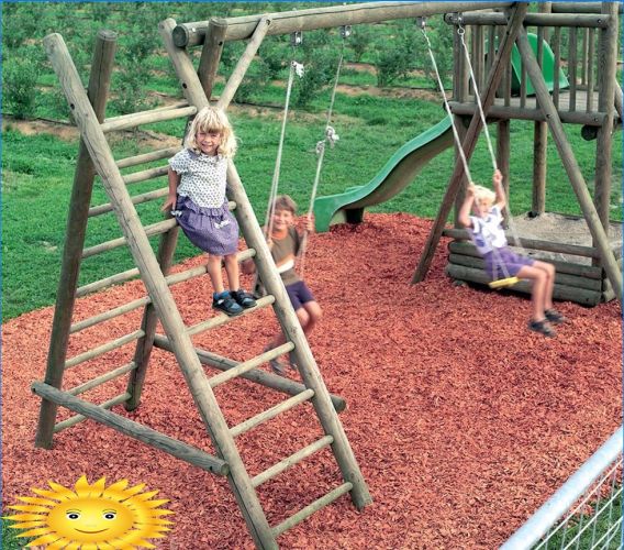 Dekorative Chips auf dem Spielplatz