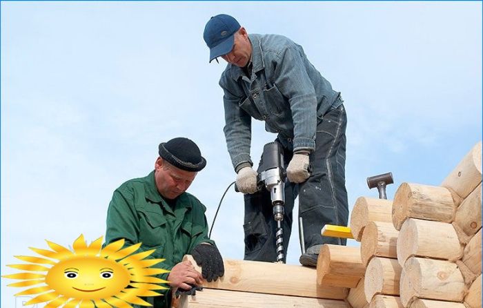 Ein Blockhaus für ein Holzhaus wählen