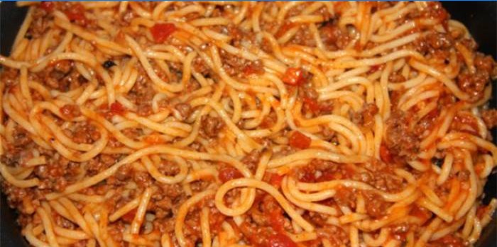 Spaghetti mit Fleisch