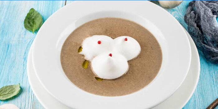 Pilz-Cappuccino-Suppe