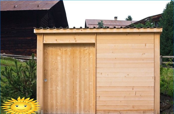 Holzversorgungsblock auf der Baustelle