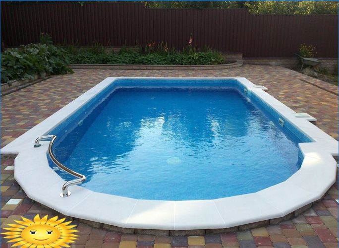 So bereiten Sie Ihren Pool auf die Sommersaison vor