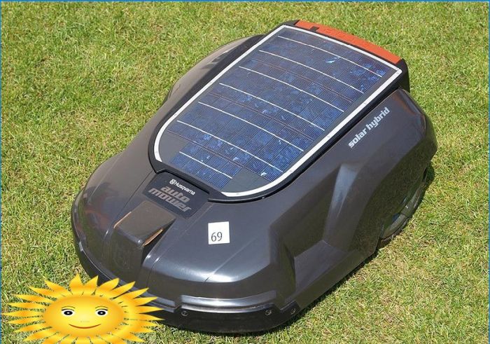 Husqvarna Automower Solar Hybrid