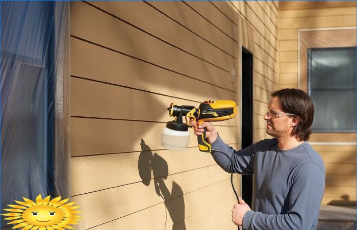 Verwenden Sie beim Streichen der Fassade eine elektrische Spritzpistole