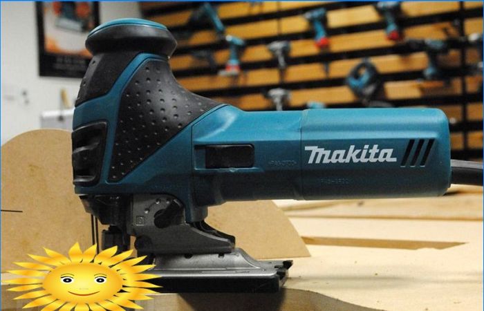 Makita 4351 FCT