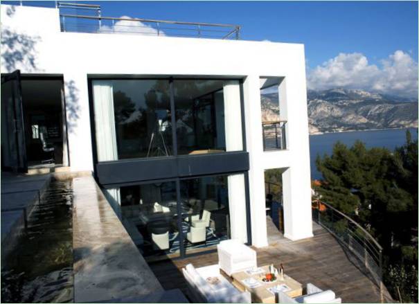 Villa mit Panoramablick auf die Berge