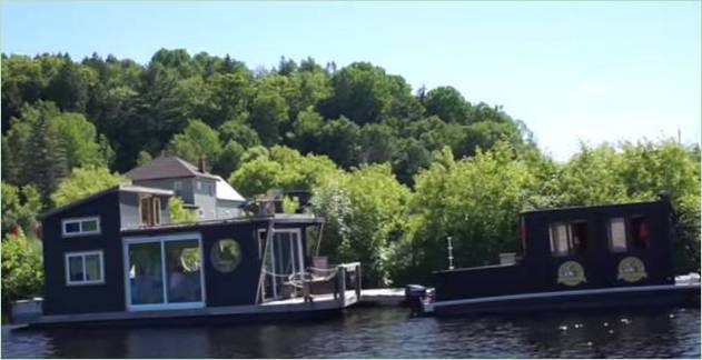 Innenansicht des Bonnie Water House, Gatineau River, Wakefield, Quebec, Kanada: Parkplatz