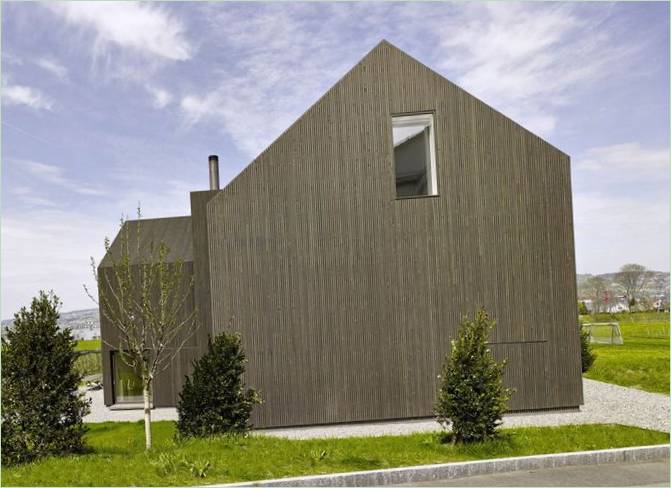 Holzfassade des Einfamilienhauses in Gottshalden