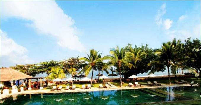 Pool im Belmond Jimbaran Puri Resort