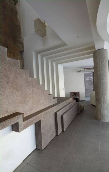 Innenarchitektur des Veronica Beach House mit atemberaubendem Blick auf die Küste in Lima, Peru