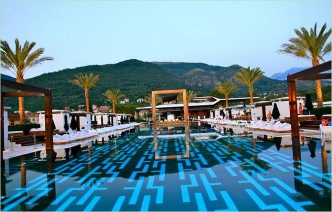 Porto Montenegro Luxus-Pool