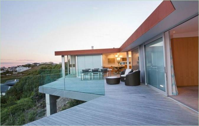 Die Terrasse des Redcliffs House in Neuseeland