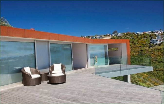 Die Terrasse eines Redcliffs House Landhauses in Neuseeland