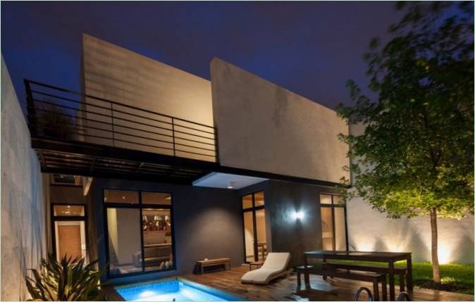 Die Pool-Terrasse von Casa Ming in Mexiko