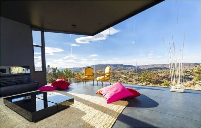 Wohnzimmer eines Hauses in Yucca Valley, USA