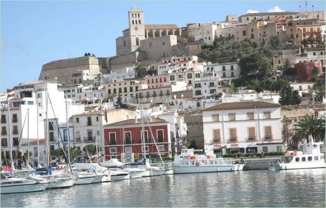 Atemberaubender Palast von Dalt Vila auf Ibiza