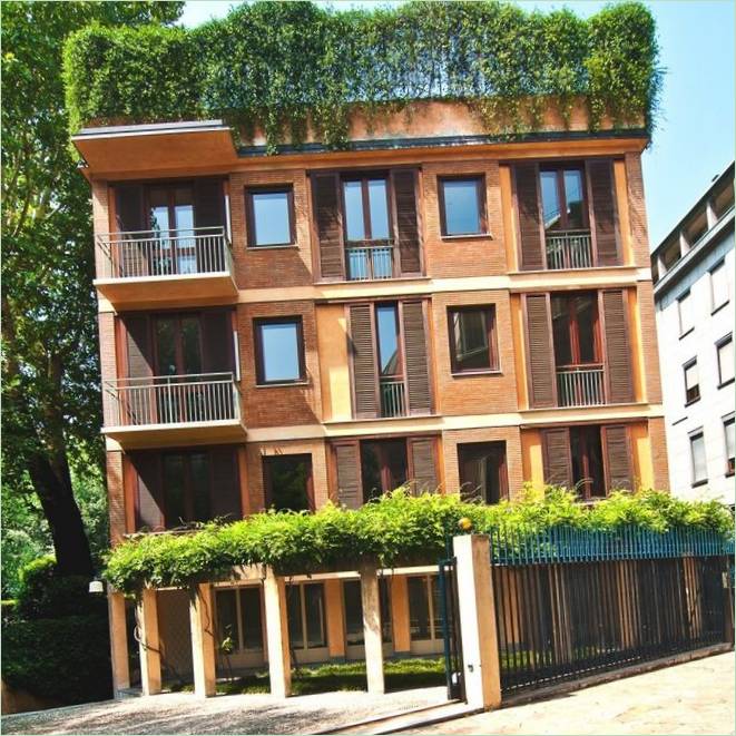 Versace vierstöckiges Haus mit Dachterrasse