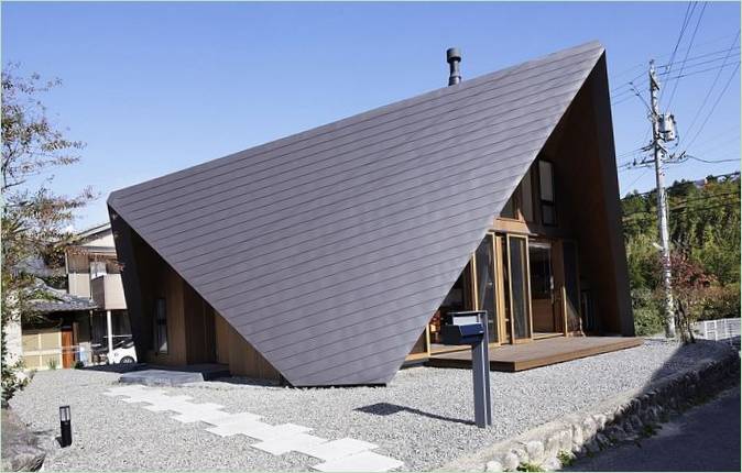 Das Äußere des Origami-Hauses in Japan