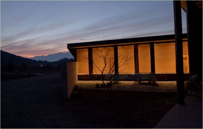 Inneneinrichtung eines gemütlichen Landhauses Casa de Madera in Chile