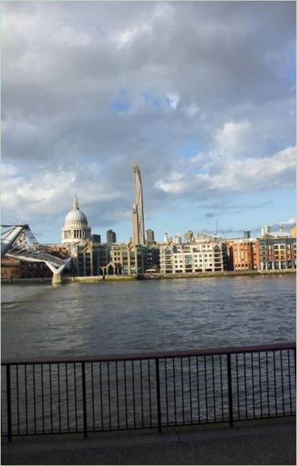 Ein 984 Fuß hoher Holz-Wolkenkratzer in London