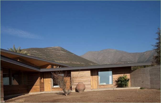 Inneneinrichtung des gemütlichen Landhauses Casa de Madera in Chile