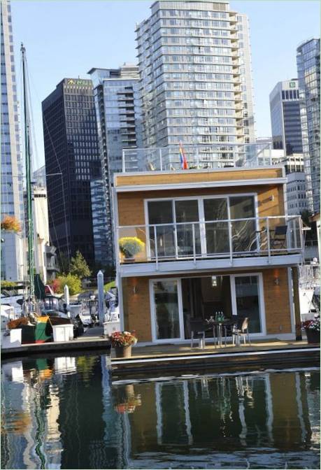 Ein Haus am Wasser in Vancouver