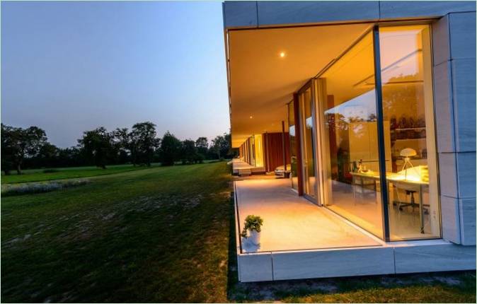 Abgelegene Villa mit modernem Interieur, Villa Šterk von Inbo in den Niederlanden