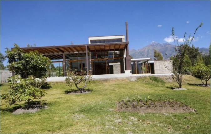 Haus Cotacachi von Arquitectura X