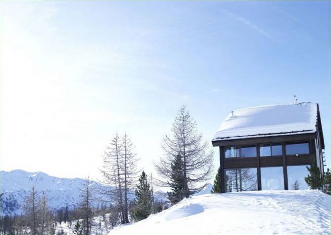 Inneneinrichtung der Hütte Camelot 2 in den italienischen Bergen