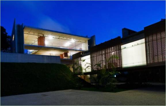 Hotel in Brasilien bei Nacht