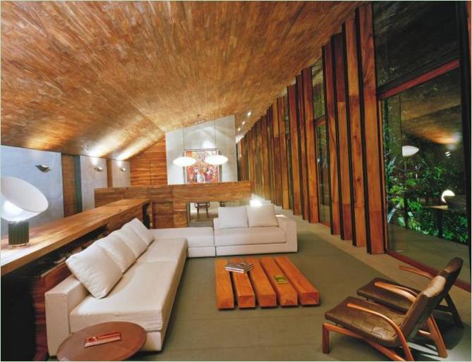 Das moderne Hausdesign von Casa en el Bosque