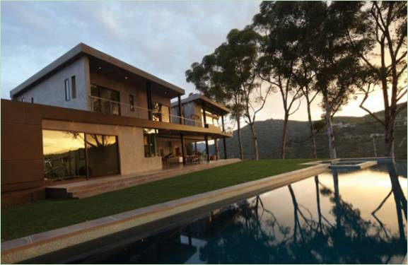 Die Mandeville Canyon Residence mit atemberaubender Aussicht