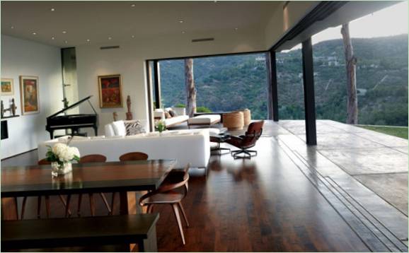 Mandeville Canyon Residence mit atemberaubender Aussicht