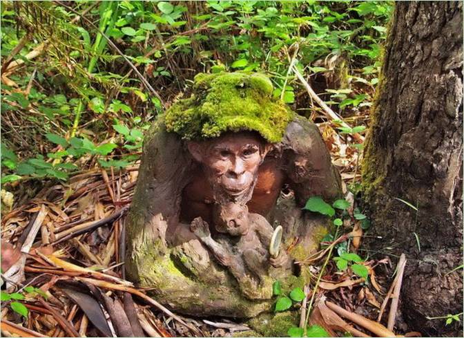 Holzskulptur von Bruno Torfs