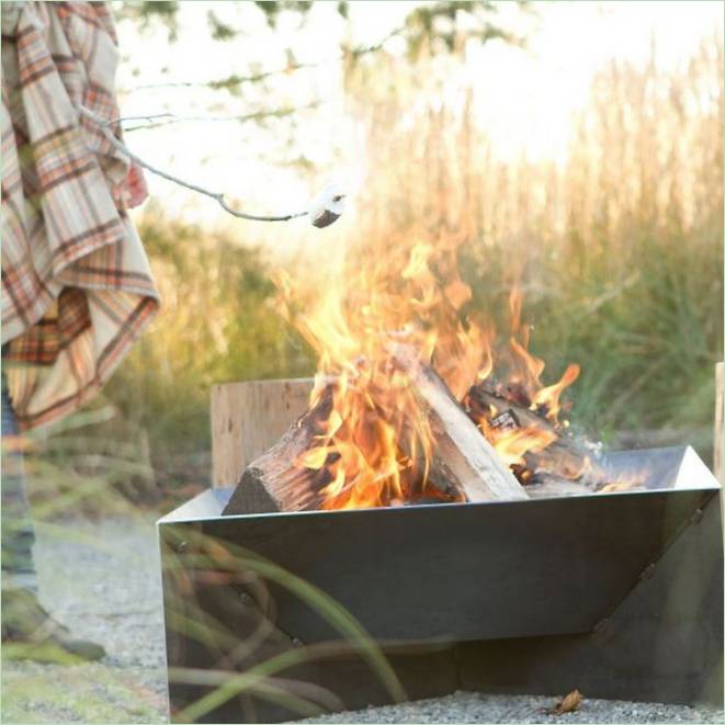 Moderne Outdoor-Möbel: die Feuerstelle Terrain