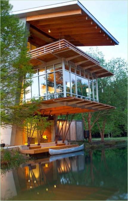 Amerikanisches Zuhause: Cottage mit einem Teich in Louisiana